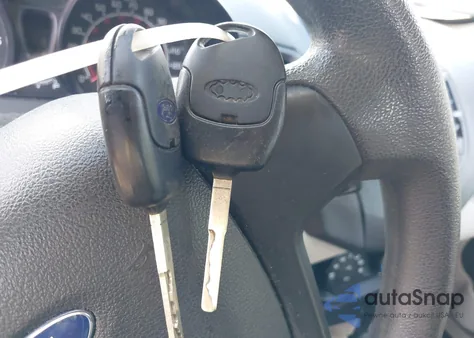 2013 Ford Fiesta S z USA, uszkodzony, nr VIN 3FADP4AJ7DM224290